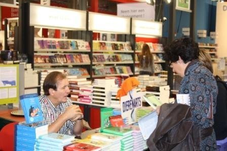 maartenopdeboekenbeurs2.jpg